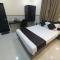 Hotel Triton Sion - Near US Embassy - Hotel Near BKC