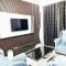 Float Over Marina in This Charming 2 BR w Sea View - Dubaj