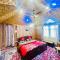 Houseboat New world
