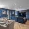 Goferydd, South Stack, Anglesey, 4 bed luxury home, hot tub, dog friendly