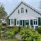 Landhaus up de Warft - Friesenrose