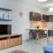 Beautiful PENT with terrace & spectacular views by 360 Estates