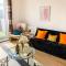 Beautiful 2 Bedroom, 2 Bathroom, Free Parking, Milton Keynes City Centre Penthouse Apartment