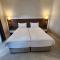 Lulubay Rooms & Suites