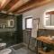 2 Bedroom Cozy Home In Castello Tesino