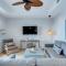 Rooftop balcony oceanfront PH condo with King beds