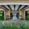 Rooftop balcony oceanfront PH condo with King beds
