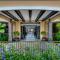 Rooftop balcony oceanfront PH condo with King beds