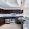 Rooftop balcony oceanfront PH condo with King beds