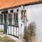 Cozy Apartment In Samsø With Wifi