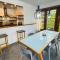 Private Garden Villa With Parking