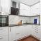 Gorgeous Apartment In Rijeka With Wifi - Rijeka