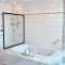Le FauBourg Suites