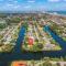 Coconut Cove - Heated Pool And Canal - Cocoa Beach