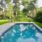 Villa avec piscine au coeur de la forêt