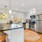 Modern Charming 4BR 3BA Retreat - Vineyard Haven