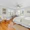 Modern Charming 4BR 3BA Retreat - Vineyard Haven