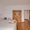 Manas Slowliving - Sines