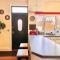 Summer Lane House-3 Bedrooms-Close to M1-Longer Stay-Free Parking