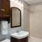Days Inn by Wyndham Kill Devil Hills Oceanfront - Wilbur - Kill Devil Hills