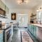 Saint Paul Vacation Rental Near Shopping and Dining!