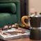 Commandery Vaults - Luxury Apartment in City Centre with SKY TV
