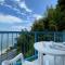 bLOCAL AO house - 1 BR House with Ocean View Few min walk to the beach