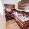 Aparthotel City Center Apartments - 克雷尼察