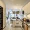 Stylish 3BR Pool Villa Onyx H4, Gated Residence, Near Rawai & Naiharn Beach