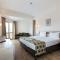 Side Breeze Hotel