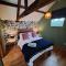 Wilde Escapes - Weston