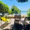 Villa GREG stupenda location sulla spiaggia con accesso diretto al mare