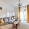 Bright & Spacious Riverside Apartment with Balcony - Budapest