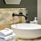 LUXURY Units at the Jewel Residences - Q Stay
