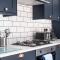Stylish 3BR Home - Beautiful Garden - Parking