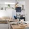 Stylish 3BR Home - Beautiful Garden - Parking