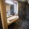 4 SMART HOTEL