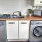 New - Modern Home from Home, 3 bedrooms, 2.5 bath