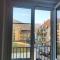 2 min vom Bahnhof, Stadt nah, Modern, bequem,