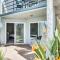 Bright Oceanside Condo with Balcony, Steps to Beach! - Оушенсайд