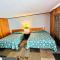 Sun N Snow Hotel