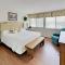 Relaxing Retreat Inviting Villa Pool Beach Access