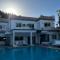 Villa by the Pyramids
