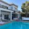 Villa by the Pyramids