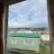 Light and Airy 2 Bedroom Mobile Home - Aberystwyth