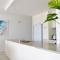 Beachfront 3-Bed with Pool & Stunning Ocean Views