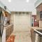 Wooded, Quiet Cottage, Very close to the Back 40