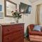 Wooded, Quiet Cottage, Very close to the Back 40