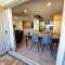 Executive, Spacious & Modern Home, 8 Beds!