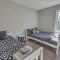 Pocono retreat- Lake, Firepit, BBQ, Gameroom, Ski home